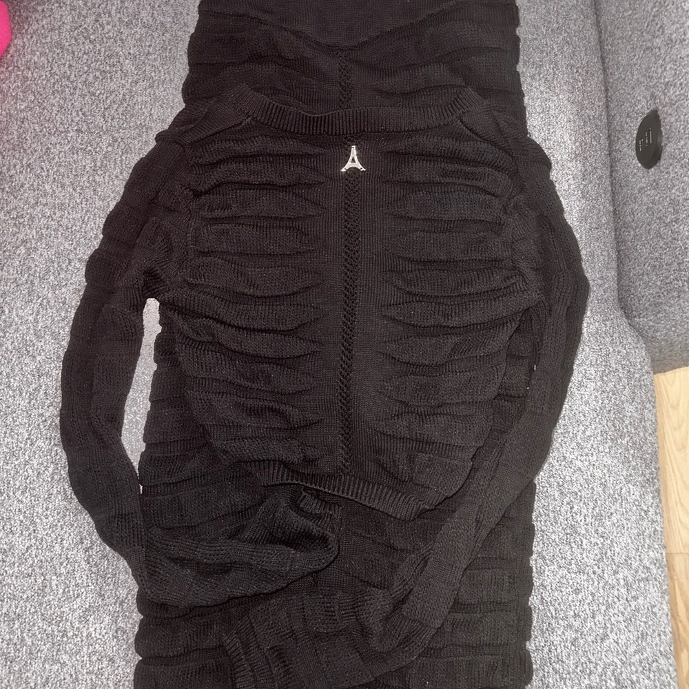 Black Ribbed Knit Dress - Picture 3 of 4